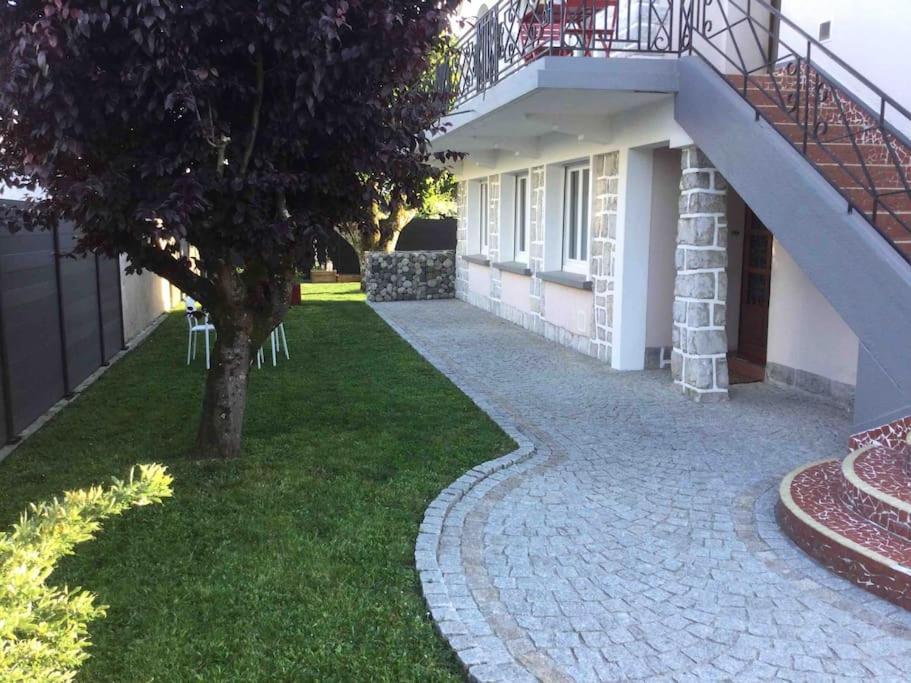 Appartement Dans Villa Pau Exterior photo
